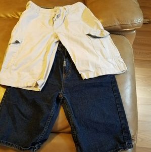 2 pairs of jeans size 20